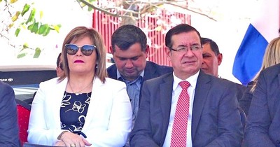 La Nación / Reagendan audiencia de Miguel Cuevas y esposa por recarga de trabajo