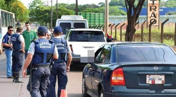 Más de 400 paraguayos "rebotaron" al intentar cruzar Foz por no contar con PCR negativo – Prensa 5
