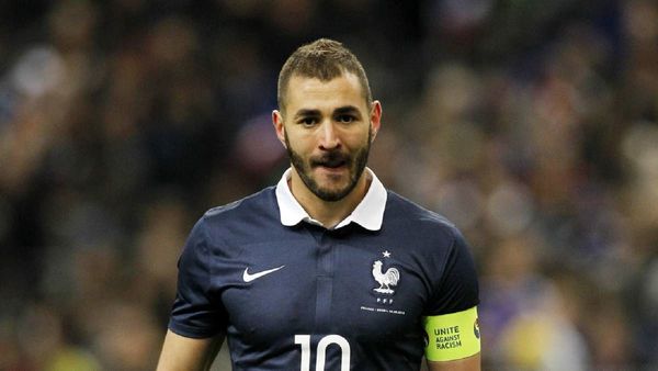 Oficial: Benzema regresa a la selección de Francia