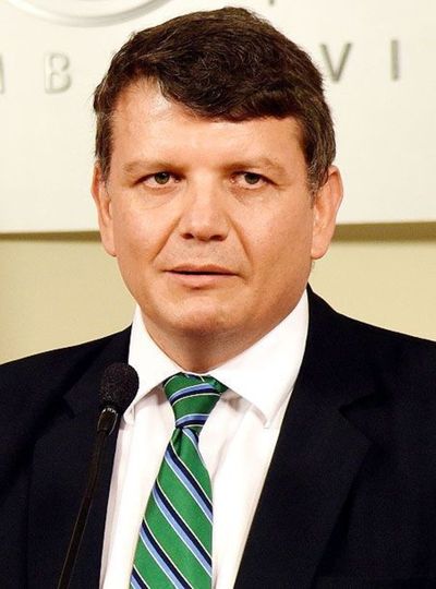 Nombran como administrador del MEC a ex viceministro que fue investigado por lesión de confianza y estafa - Nacionales - ABC Color