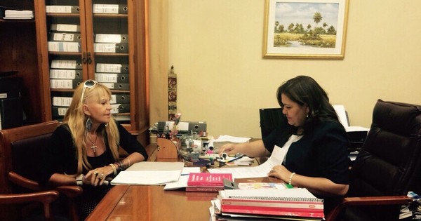 La Nación / Abogada anuncia demanda contra el Estado por mal manejo de la pandemia