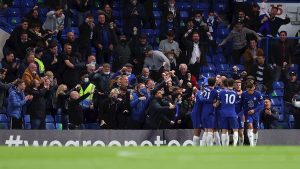 El Chelsea aprieta la lucha por la Champions