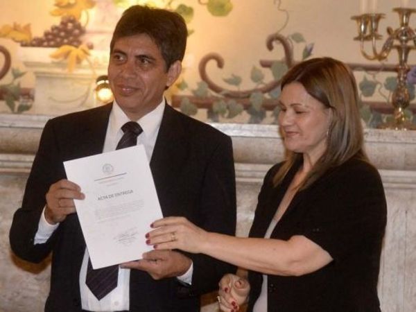 Confirman condenas de 4 años de cárcel para ex Contralor y 2 años para exsubcontralora