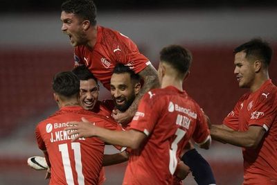 Independiente vence a Bahía y pone un pie en los octavos de final - Fútbol Internacional - ABC Color