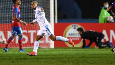 Brian Ocampo le devuelve la ilusión al Nacional uruguayo