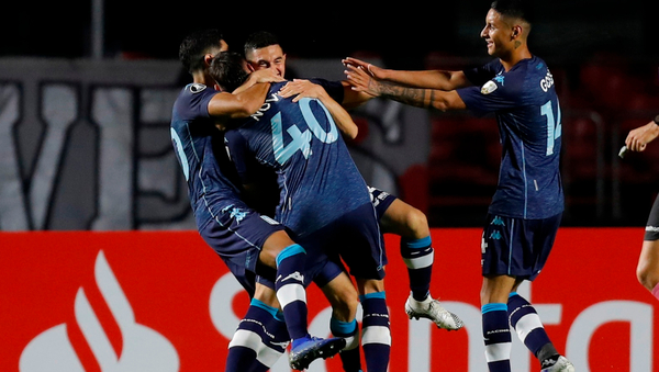 Racing suscribe su clasificación en el Morumbí