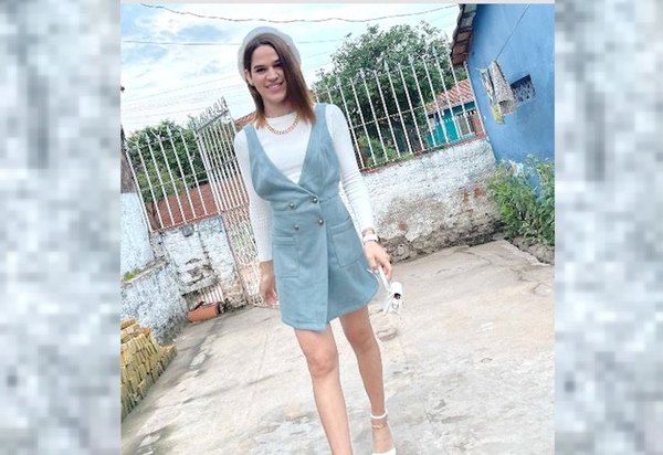 Crónica / ¿GANARÁ EL TÍTULO? “La Comadre” quiere ir al Miss Universo he’i