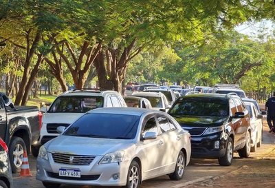 Crónica / 65 años: el rollete fue a vacunarse ayer he’i