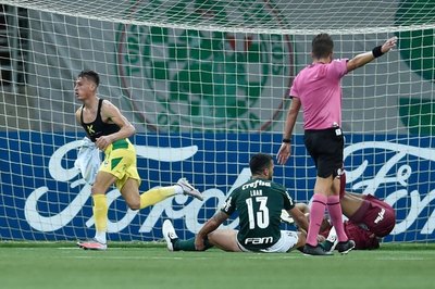 En un partidazo, Defensa y Justicia derrotó a un Palmeiras con suplentes