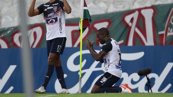 Junior vence al Fluminense en el Maracaná y revive