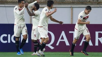Universitario elimina a Independiente del Valle