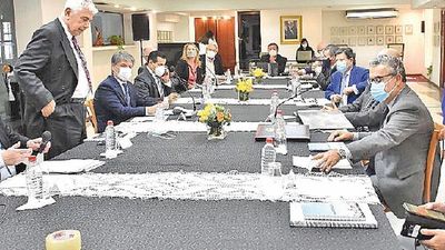 Gobierno analiza el escenario futuro de la revisión del Anexo C