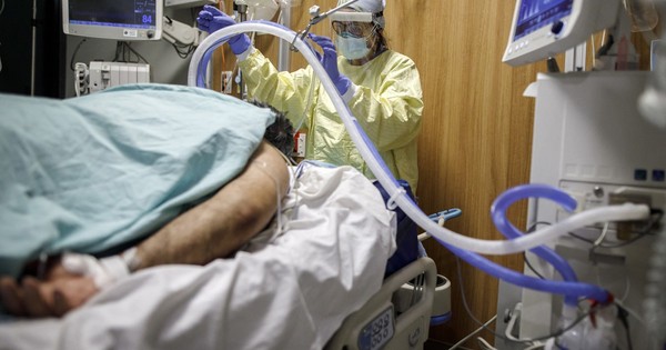 La Nación / Según proyecciones, entre junio y julio se superarían los 140 fallecidos por día