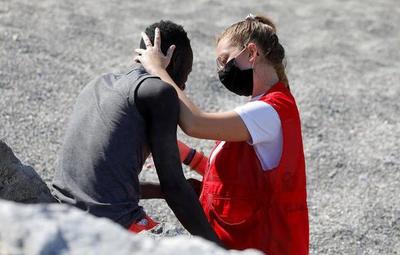 “Un abrazo sin barreras”, se viraliza en España