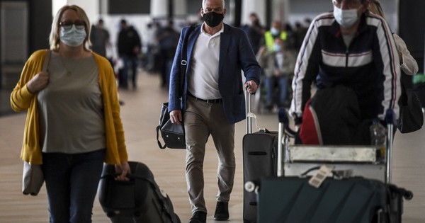 La Nación / UE acuerda reapertura de sus fronteras a viajeros plenamente vacunados