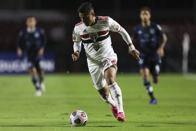 El debut internacional como titular de Antonio Galeano con el São Paulo