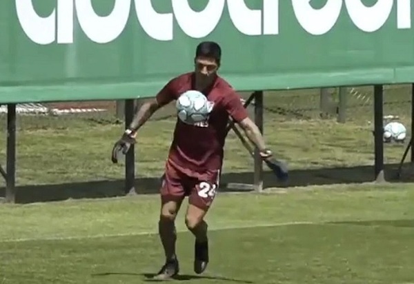 El mediocampista Enzo Pérez será el arquero de River