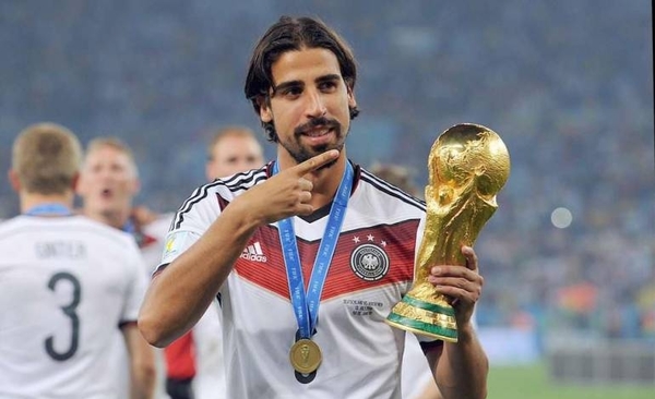 Diario HOY | Otro alemán campeón del mundo anuncia su retiro del fútbol