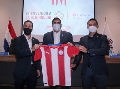 LATAM Airlines, aerolínea oficial del sueño albirrojo - APF