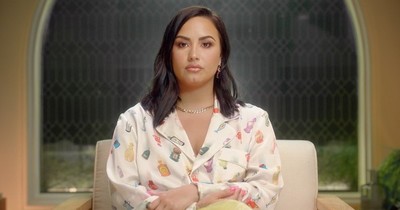 La Nación / La estrella pop Demi Lovato se declara de género no binario