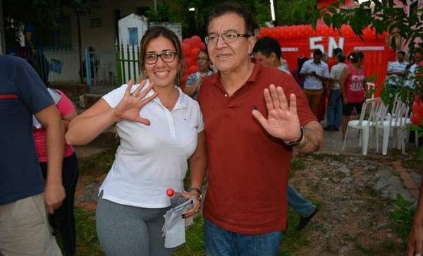 Tras chofer de Nicanor con sueldo de 53 millones, ahora maquilladora que gana 16 millones - ADN Digital