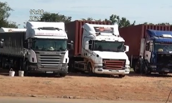 Camioneros anuncian paro desde el lunes - SNT
