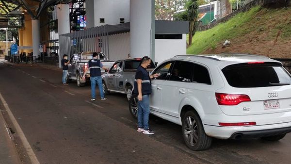 Migraciones negó el ingreso de 14 viajeros por no tener test Covid-19