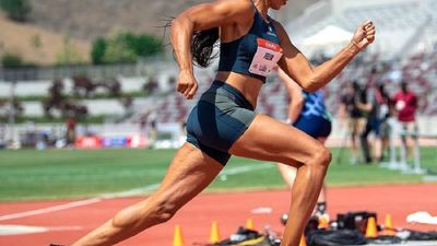 Con 35 años, Allyson Felix corre los 400 metros en 50.88