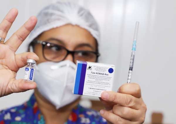 Farmacéutica presentó a autoridades proyecto para fraccionamiento de vacunas contra el covid-19 | .::Agencia IP::.