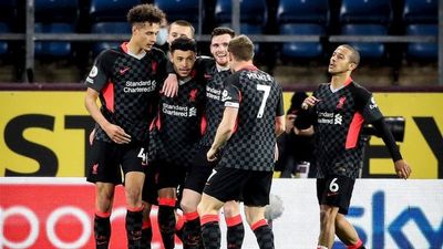 Liverpool se pone la Champions League a tiro