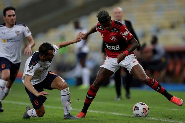 Flamengo sufre y cede un empate en casa, pero avanza a octavos de final - Fútbol Internacional - ABC Color