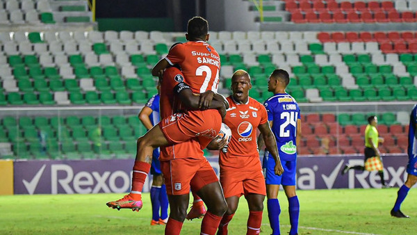 América de Cali gana, sueña y viajará embalado hasta Asunción
