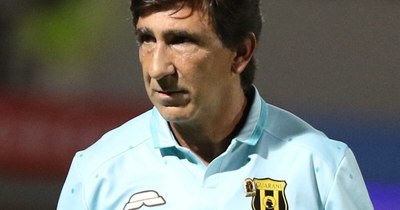La Nación / Costas anunció su ida por “presión”
