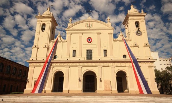 Medidas para la restauración de la Catedral Metropolitana y del templo de San Joaquín