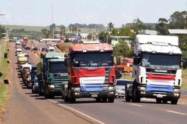 Dinatran se reunirá con camioneros para llegar a una acuerdo ante paro nacional anunciado | Ñanduti