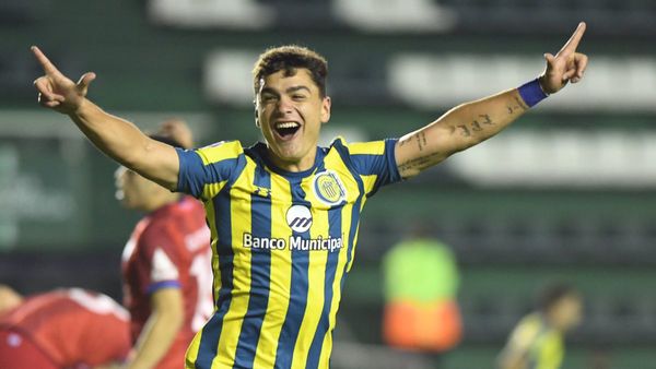 Rosario Central golea a Huachipato en grupo de 12 de Octubre