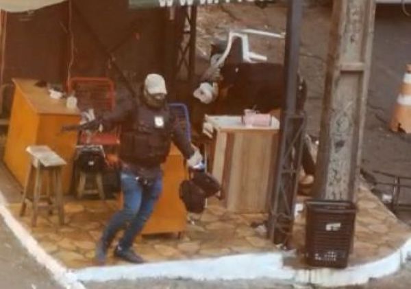 Falsos policías asaltan a cambistas en pleno microcentro de CDE