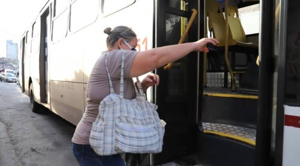 Diario HOY | Pasaje no subirá y empresas de transporte no cobrarán subsidio si caen en reguladas