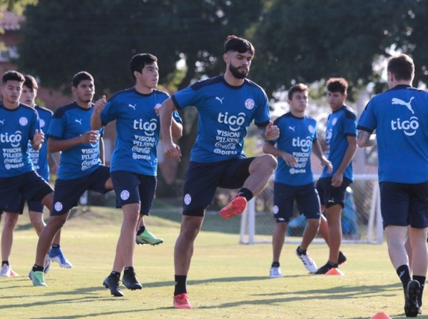 Cuarto día de entrenamiento, con énfasis en lo táctico - APF