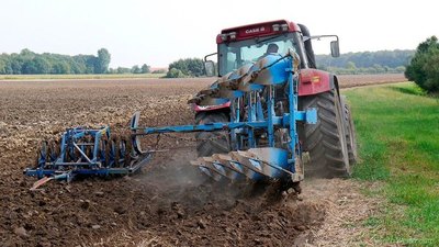 Crónica / Un mita´i de 6 años quedó en coma y perdió un brazo al ser atropellado por un tractor