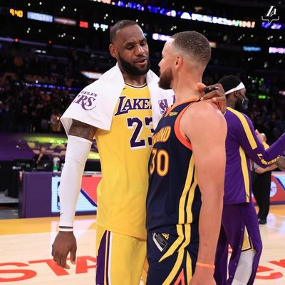 Los Lakers avanzan a playoffs y los Warriors se jugarán el pase contra Grizzlies