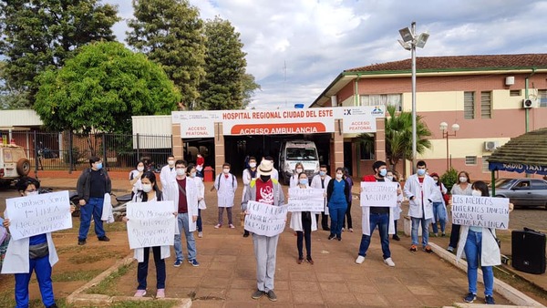 Médicos internos reclaman: “Preferimos pedir vacunas ahora, que luego buscar camas de terapia” - Noticde.com