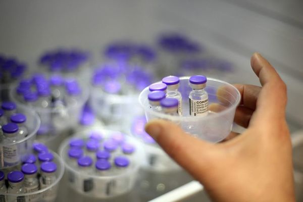 Francia adelanta la vacunación a todos los mayores de 18 años - Mundo - ABC Color
