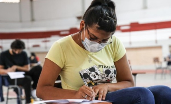 Amplían a 120 minutos la duración de examen para postular al BECAL
