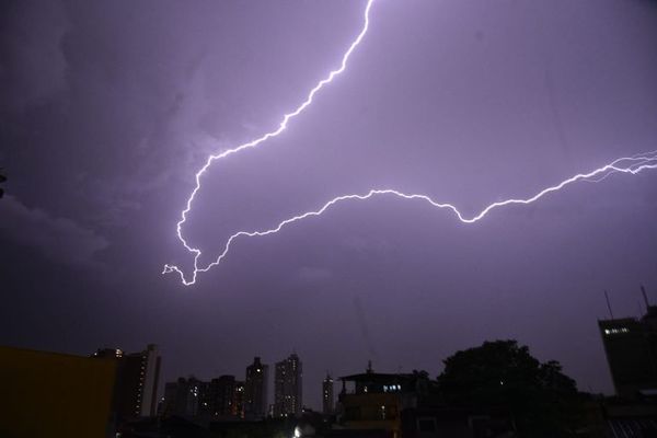 Anuncian para este viernes tormentas y vientos de hasta 120 km/h - Nacionales - ABC Color