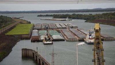 Inician regulación de caudal del río Paraná para salida de granos