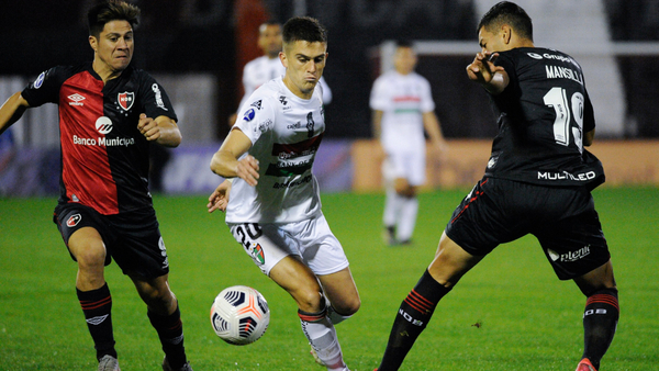 Newell's consigue un triunfo que lo mantiene en la pelea