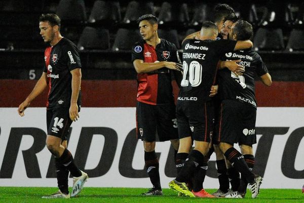 Newell’s Old Boys derrotó a Palestino y aún mantiene su esperanza - Fútbol Internacional - ABC Color