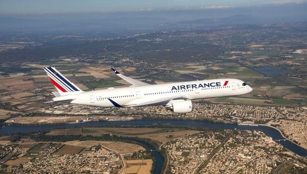 Air France: un A350 de la compañía voló a Montreal con aceite de cocina