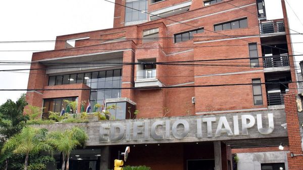 Senado presiona y  requiere más informes a EBY e Itaipú